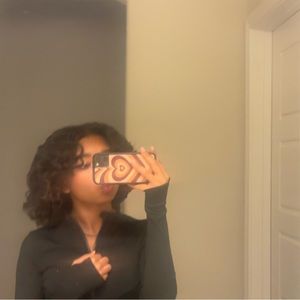 Meet your Posher, Janelle
